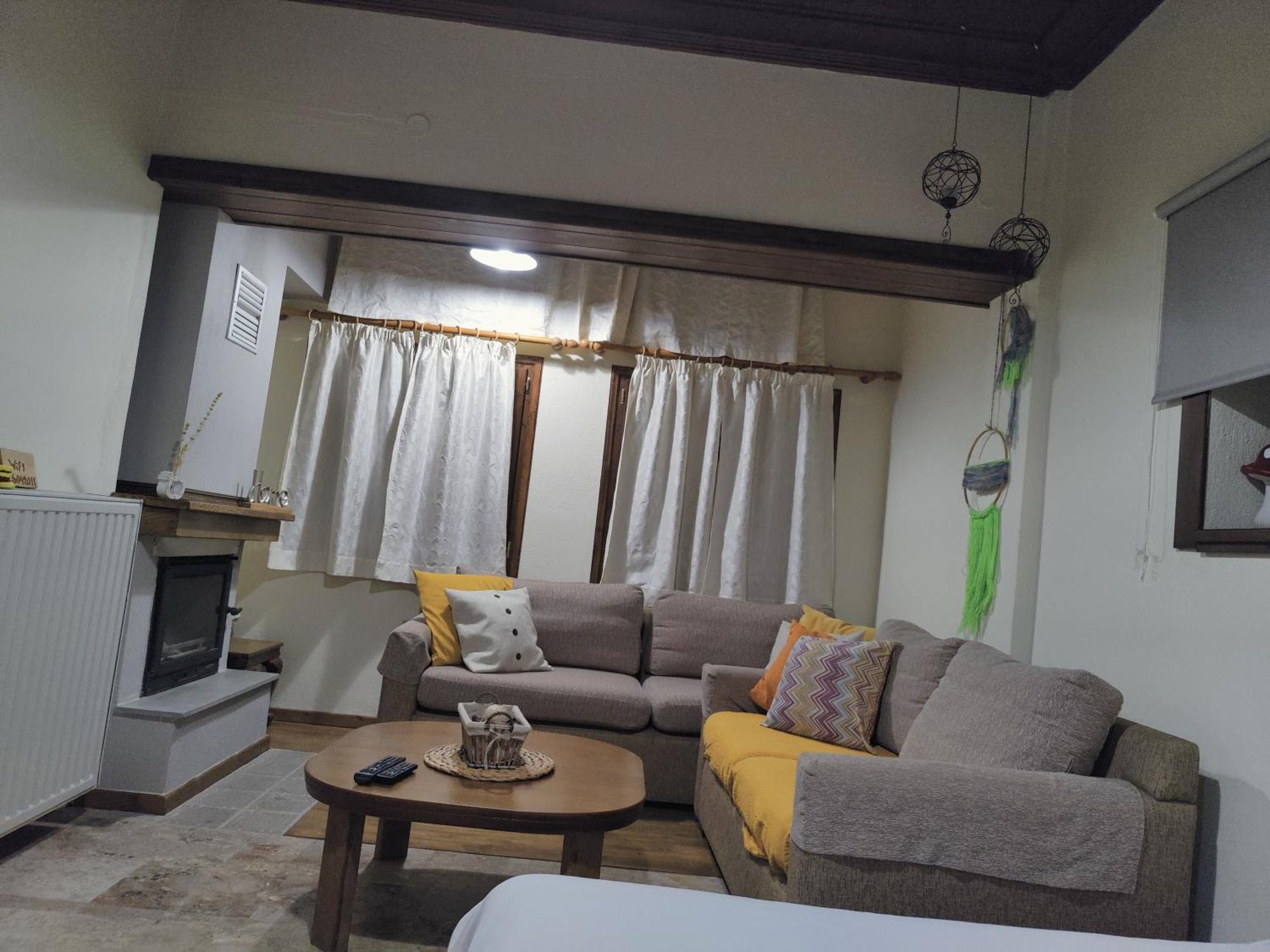 Guesthouse Theodorou Eláti Extérieur photo